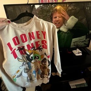 LOONEY TOONS SWEATSHIRT LIKE NEW